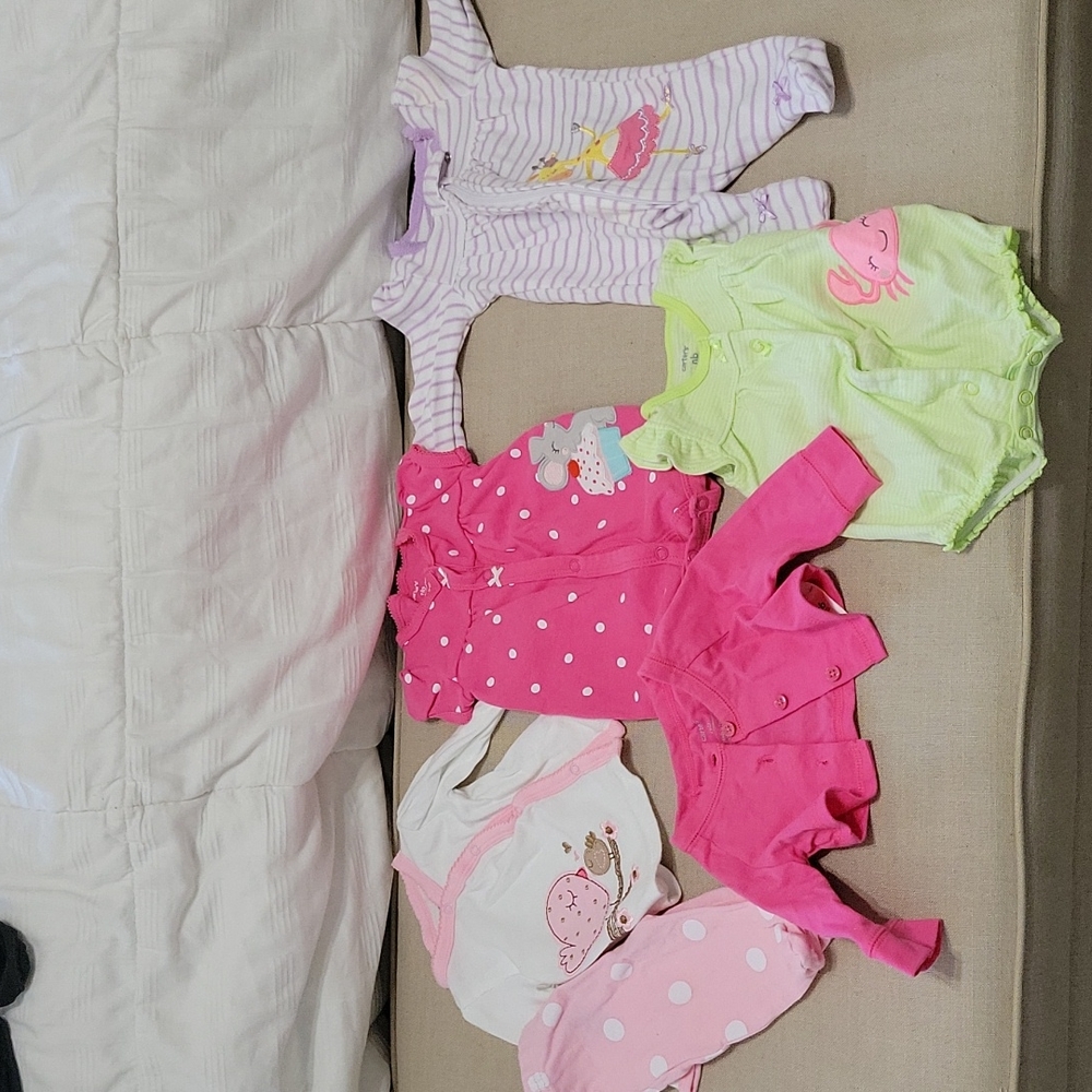 Newborn clothes